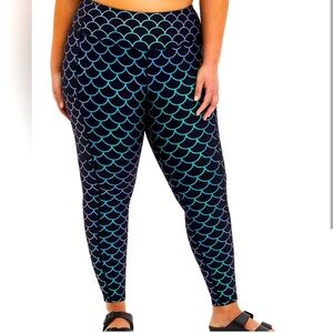 Torrid, Black Mermaid Wicking Active Legging With Pockets. NWT. Torrid 1 size